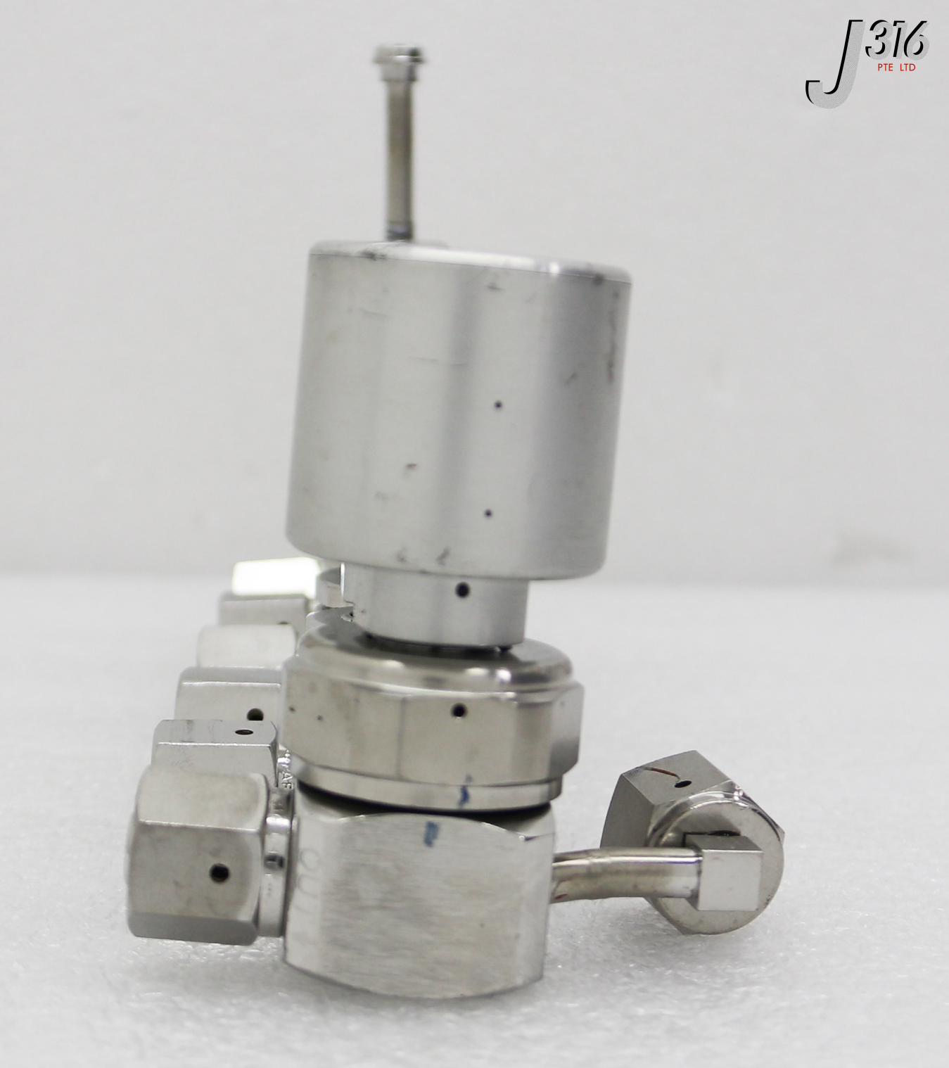 35963 APPLIED MATERIALS 8-WAY LINE 1/4 MANIFOLD EPI W/2DD S & SI